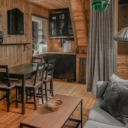 2 Bedroom Stunning In * Tysse