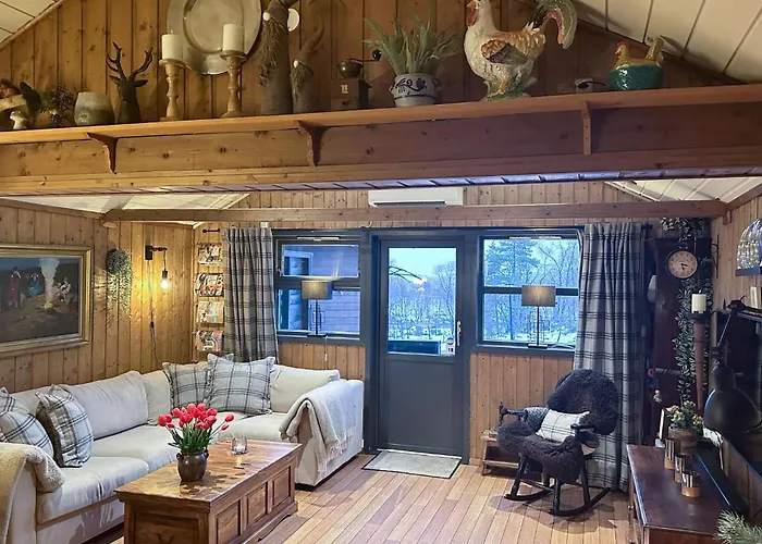 Vakantiehuis 3 Bedroom Amazing In Tysse (Samnanger)